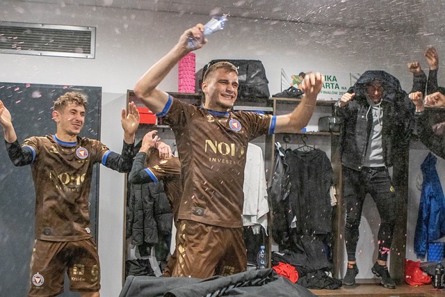 詹姆斯的赛 詹姆斯的赛